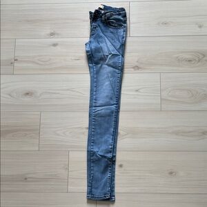 Women's Skinny Jeans in Blue